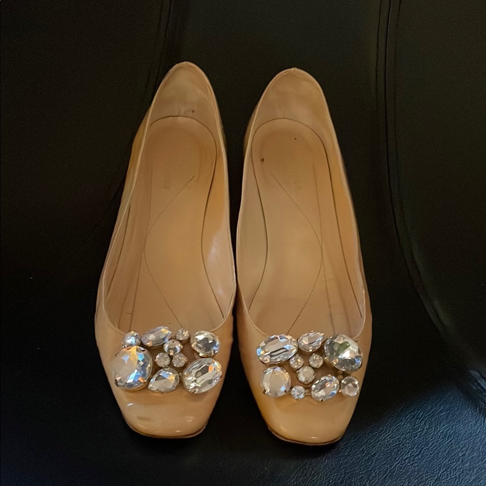 Kate Spade 9B Elegant Beige Flats with Crystal Embellishments